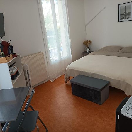 Chambre Privee A Arcueil - Cachan Exterior foto